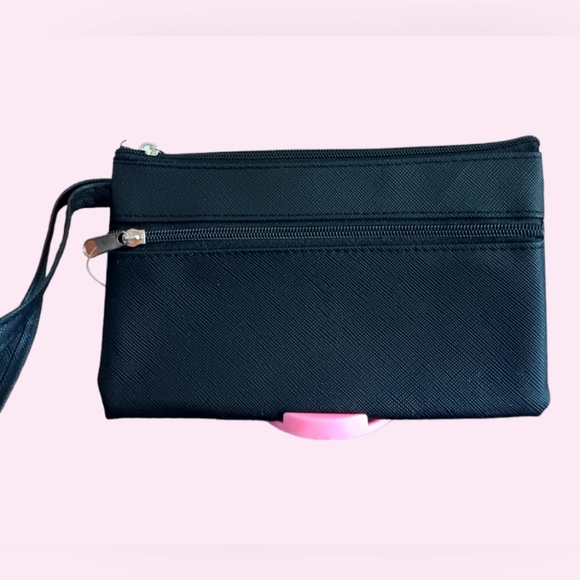 Handbags - Black Wrislet